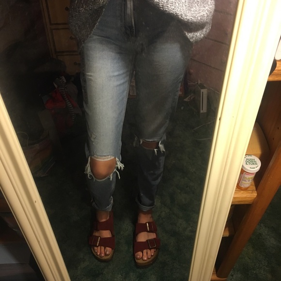 American Eagle Mom Jeans - Picture 5 of 6